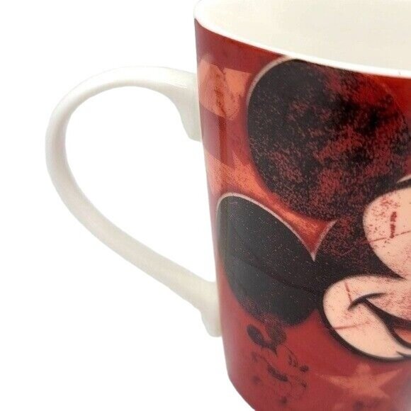 2/$15 Disney Retro Superstar 28 Mug Red 4" Round Jerry Leigh Mickey Mouse Smile - Picture 2 of 10